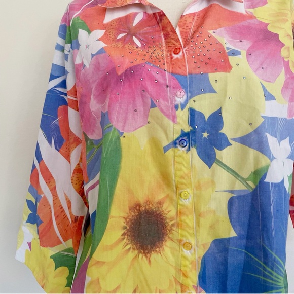 Vintage 90s Floral Photo Print Button Down Blouse - Picture 3 of 7